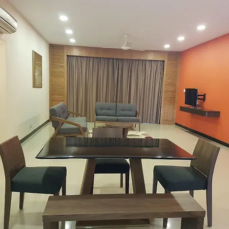Aranda Country Club Hotel